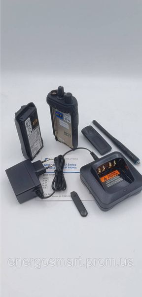 Рація Motorola R7 NKP BT, VHF136-174МГц, портативна цифрова+ ліцензія АЕS256+ WIFI, 5 Вт 64 канали Motorola R7 NKP BT, VHF фото