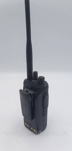 Рація Motorola R7 NKP BT, VHF136-174МГц, портативна цифрова+ ліцензія АЕS256+ WIFI, 5 Вт 64 канали Motorola R7 NKP BT, VHF фото