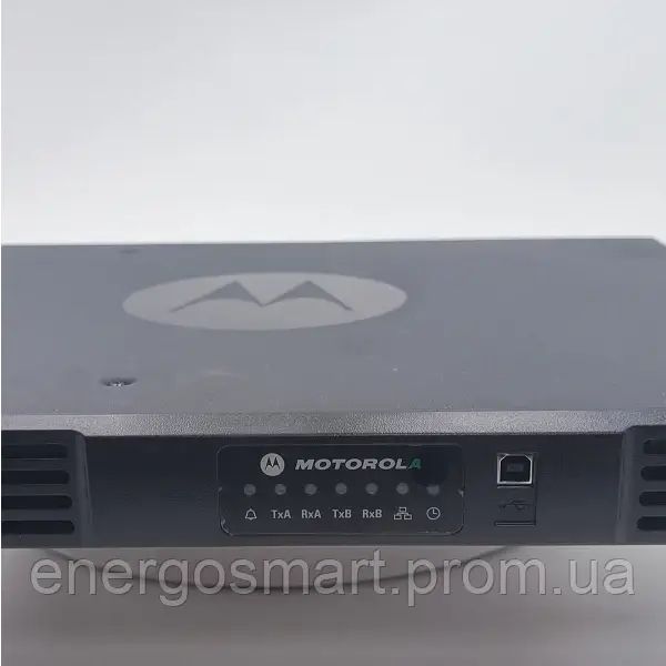 SLR 5500 VHF Ретранслятор двохстороннього радіозв'язку MOTOTRBO SLR5500 VHF фото
